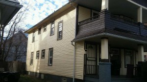 Building Photo - 2 Bedroom duplex