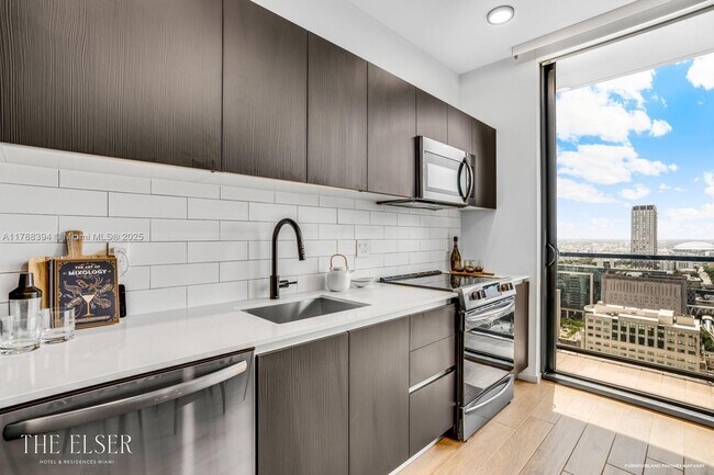 Foto del edificio - 398 NE 5th St