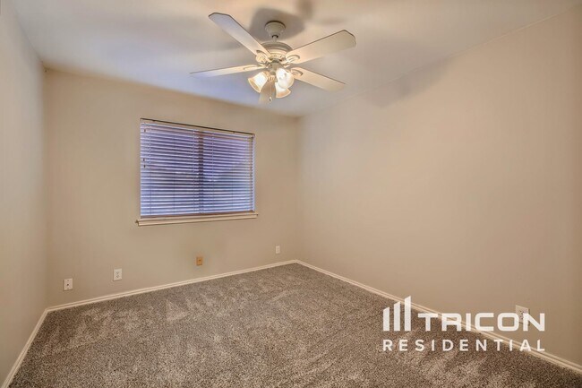 Foto del edificio - 6026 Elk Valley