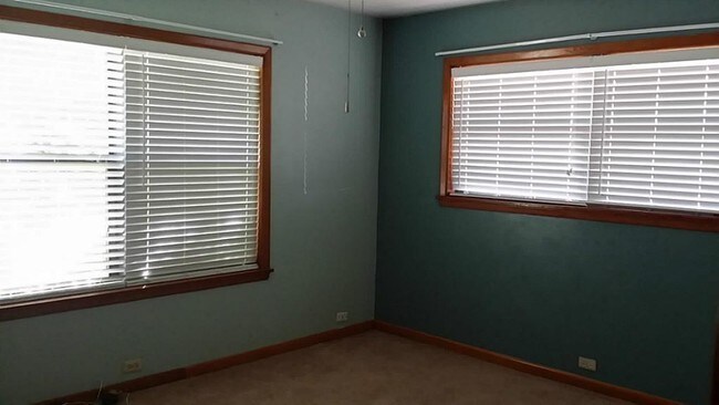 Foto del edificio - 1810 Eagle Lake Rd