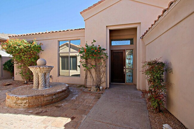 Building Photo - 9311 E Cavalry Dr