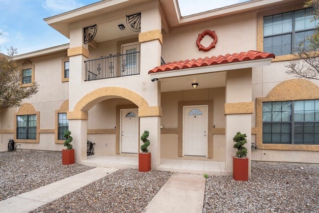 Building Photo - 113 Ramon Cardenas Dr