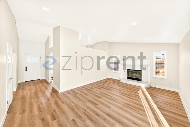 Building Photo - 5603 Pine Canyon Dr