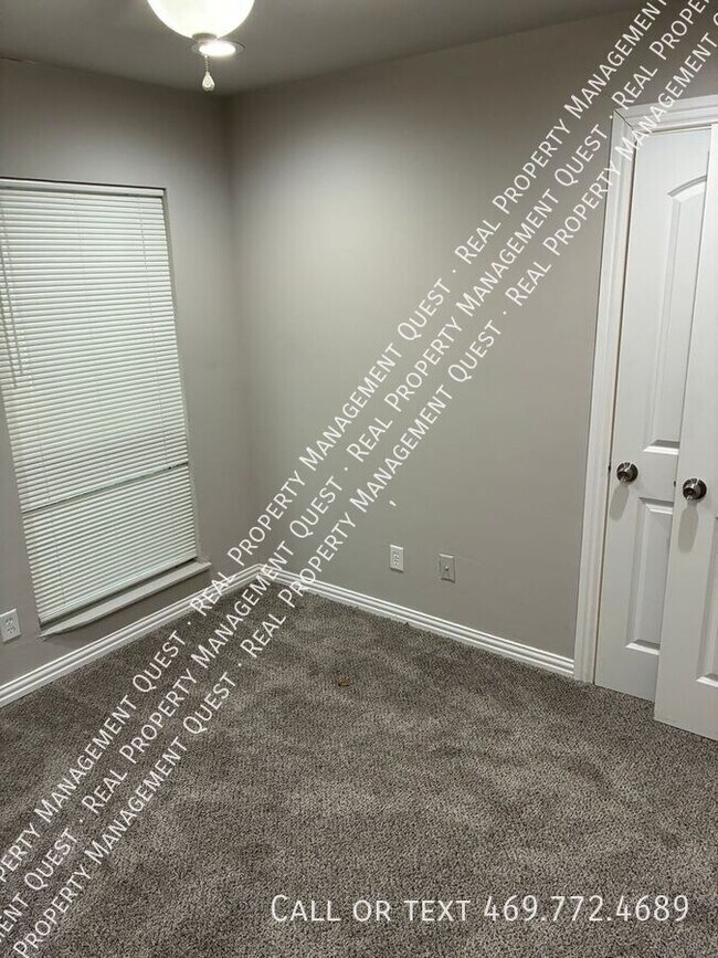 Foto del edificio - 802 Netherland Dr