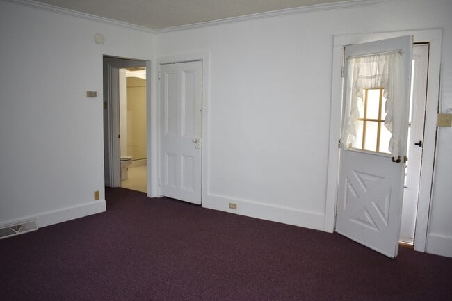 Building Photo - 209-211 N Clymer Ave