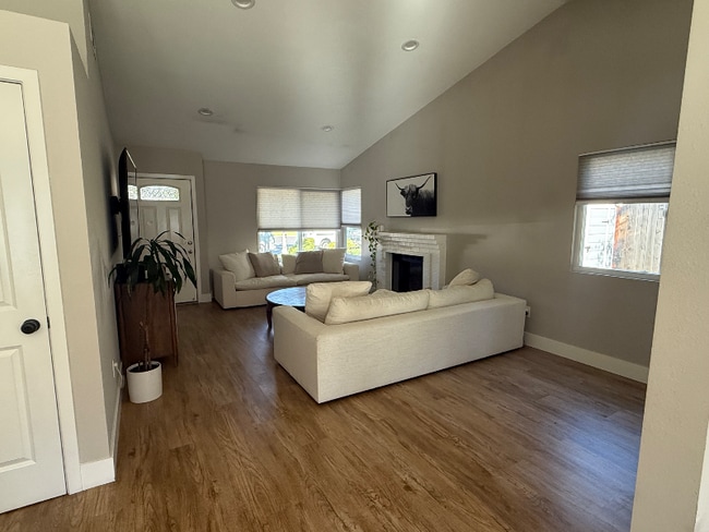 Building Photo - 1218 Gatling Ct