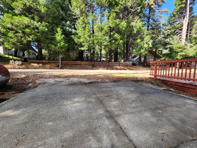 Building Photo - 22079 Big Oak Rd