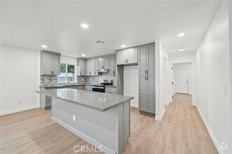 Building Photo - 4664 Sierra St