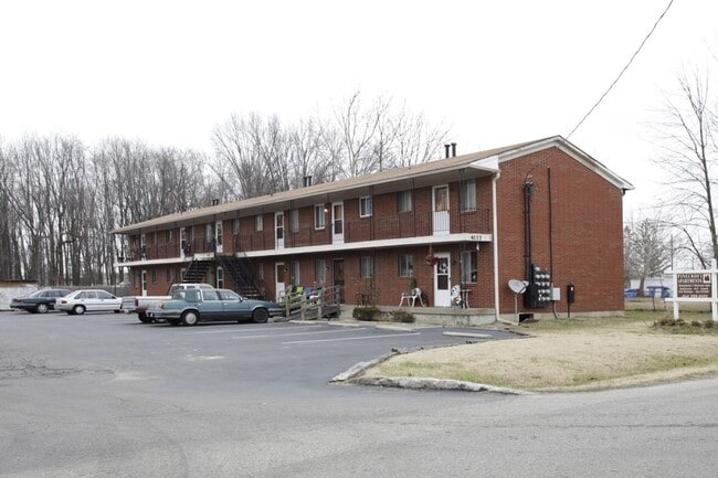 Building Photo - Pinecroft Drive