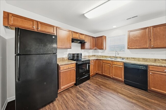 Foto del edificio - 1325 Vernon Mill Rd