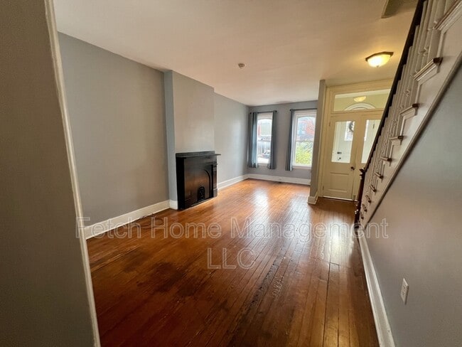 Foto del edificio - 533 W Walnut St