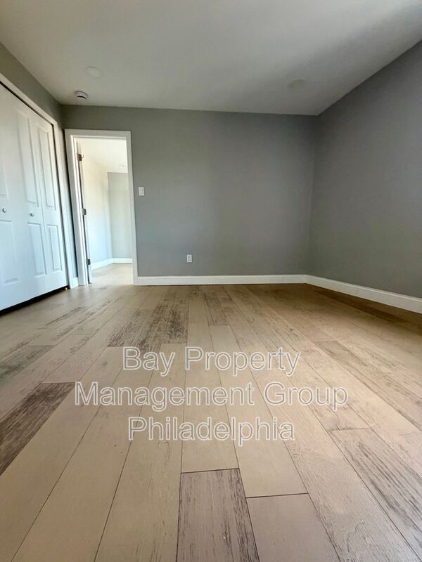 Building Photo - 2626 S Watts St.