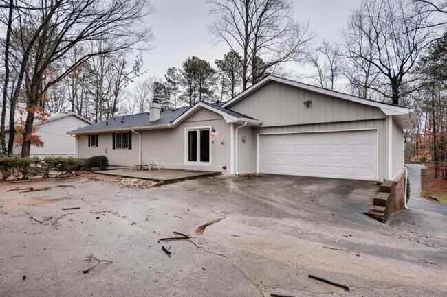 Building Photo - 5223 Tall Oak Dr