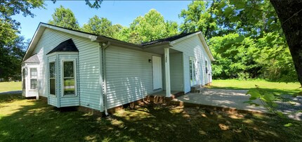 Building Photo - 1485 Nichols Dr