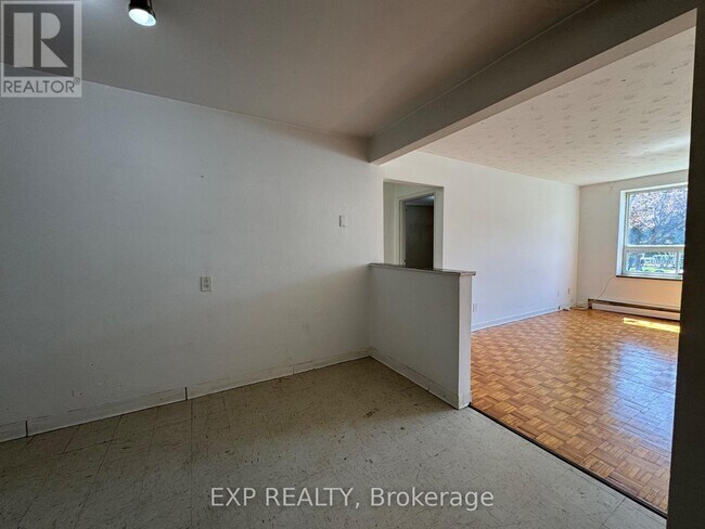 Photo du bâtiment - 6049-6049 Culp St