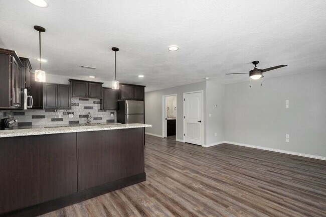 Foto del edificio - 1310 S Lexington Ave