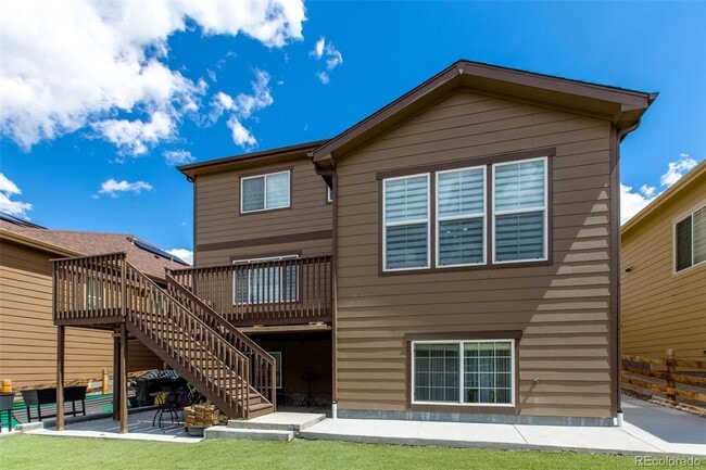 Building Photo - Beautiful 5 Bed 4 Bath Home Located in the...