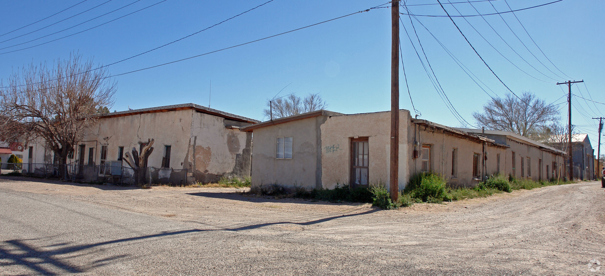 Building Photo - 226 W Main St