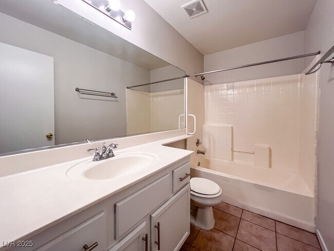 Foto del edificio - 5532 Great Divide St