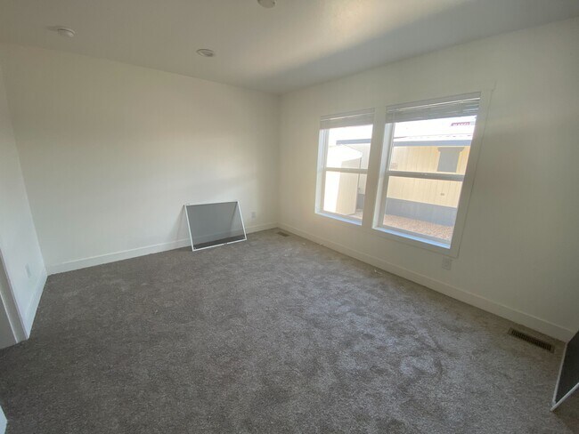 Foto del edificio - 3601 E Wyoming Ave