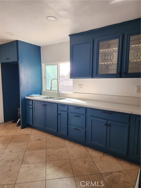 Building Photo - 13402 S Willowbrook Ave