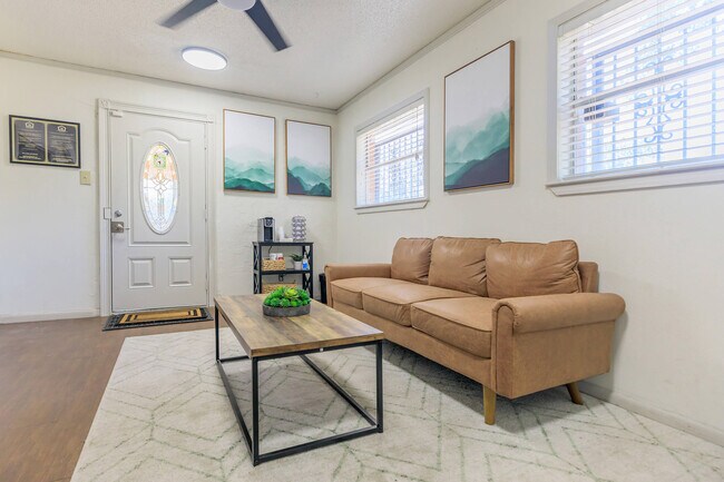 Foto del edificio - Glennwood Apartments