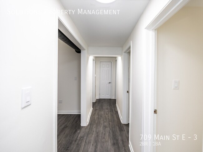 Building Photo - **Newly Renovated 2 Bedroom + Den Main Floor Unit**