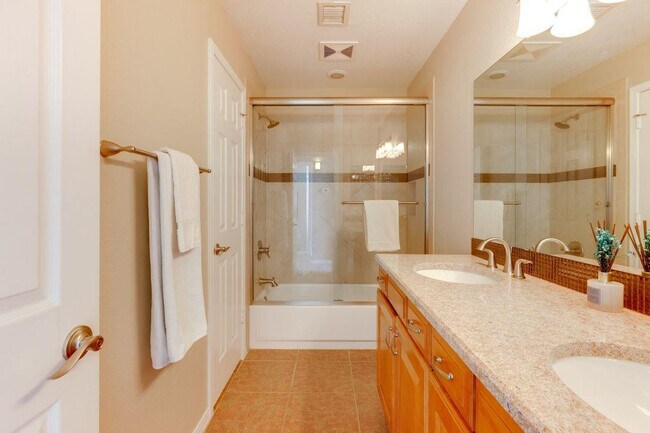 Foto del edificio - 16439 S 34th Way