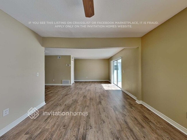 Building Photo - 312 S Moss Rd