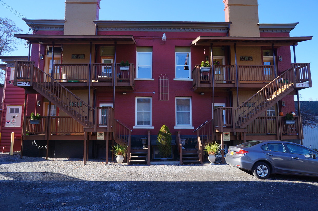 430 N. Aurora St. - 430 N Aurora St