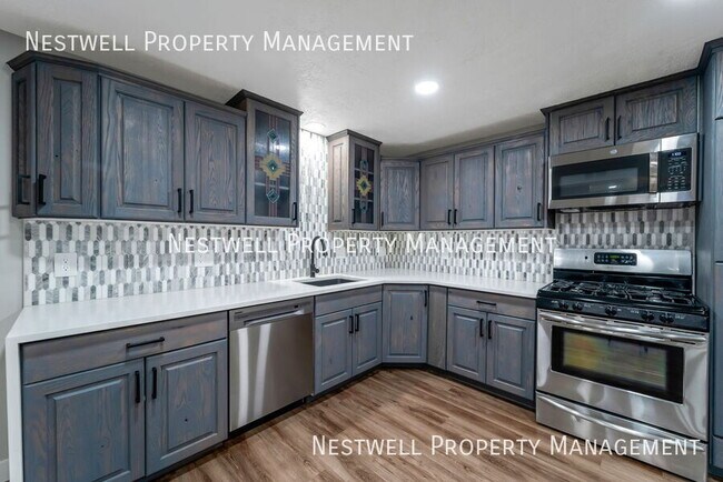 Foto del edificio - 1923 Carriage Ave