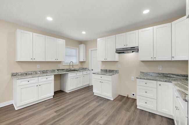 Foto del edificio - 2080 Gladstone St