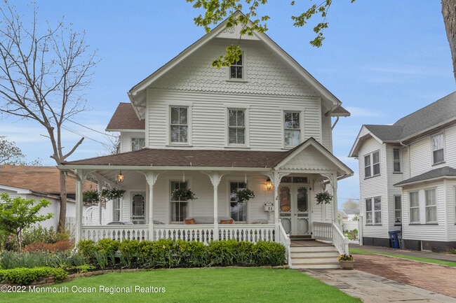 Building Photo - 21 Pearce Ave