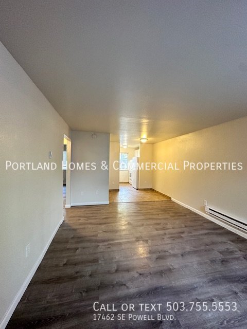 Building Photo - 2-Bedroom, First Floor Corner Unit, Near T...
