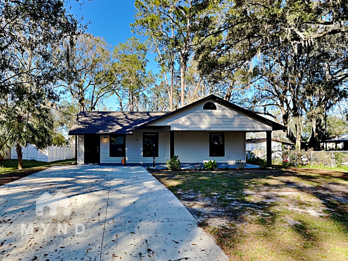 Primary Photo - 204 S Maki Rd