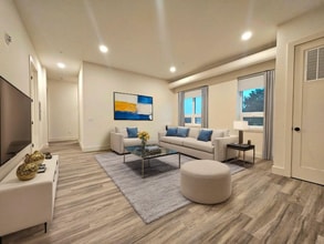 Building Photo - 55 Washington St