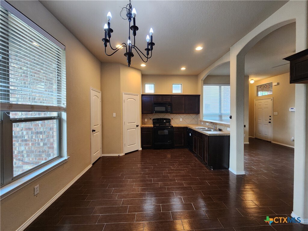 Foto del edificio - 947 Floating Star