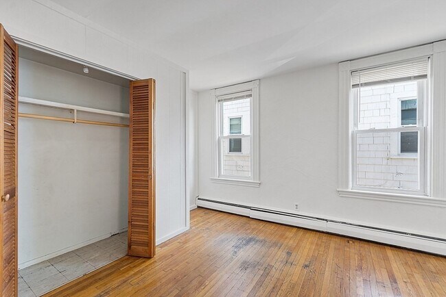 Building Photo - 126 Summer St