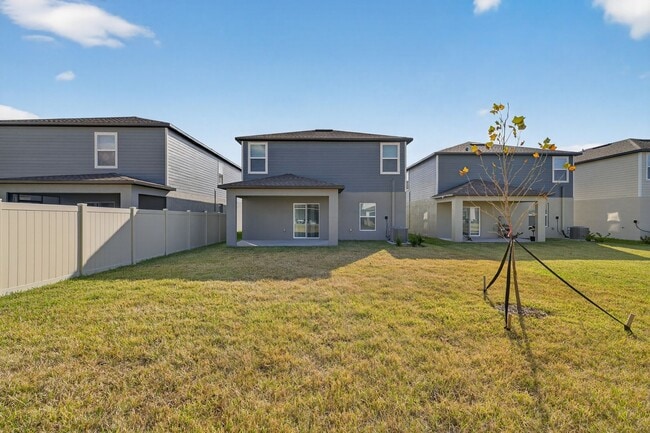 Building Photo - Brand New 6-Bed Available Now!