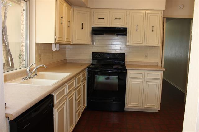 Building Photo - 3513 Wildwood Cir