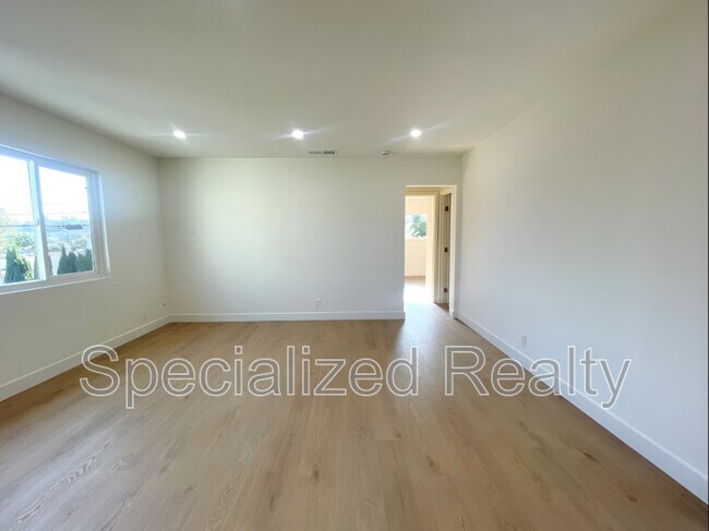 Foto del edificio - 3436 Madera Ave