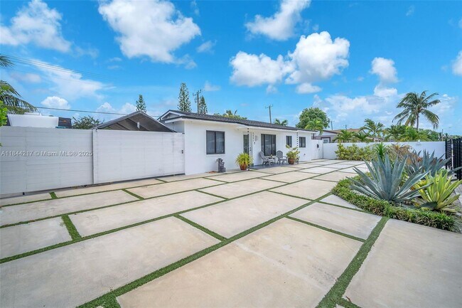 Building Photo - 5001 NW 190th St