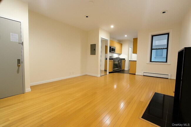 Foto del edificio - 206 E 124th St