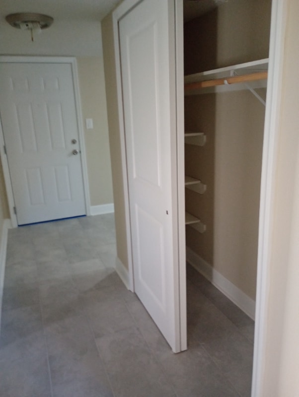 Building Photo - 1245 84th Ave N