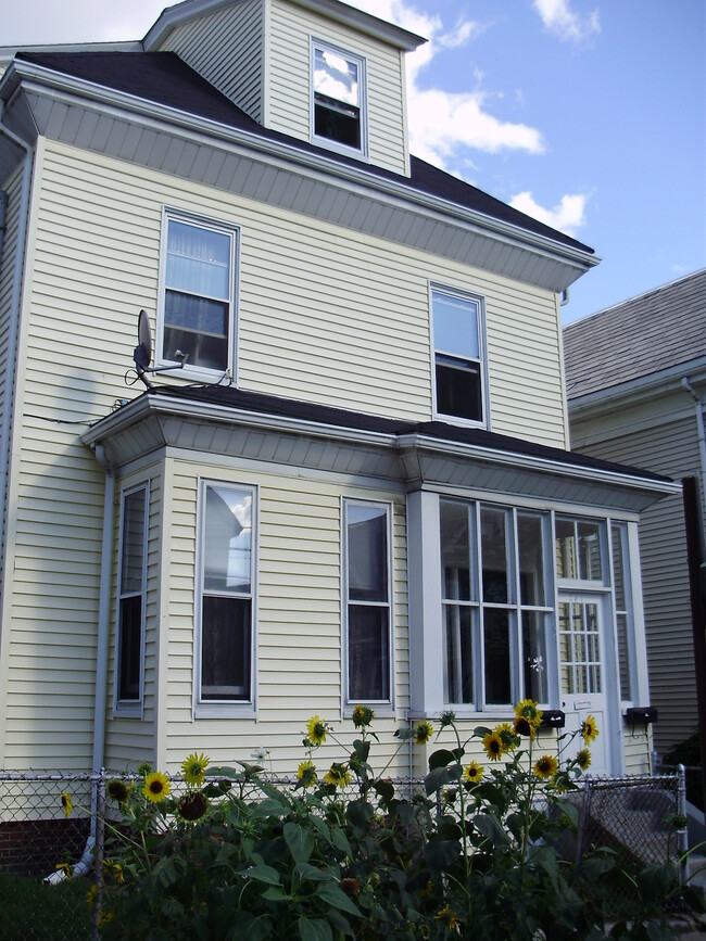 251 School Street - 251 School St