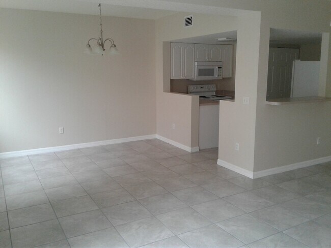 Photo - 512 Australian Way Townhome