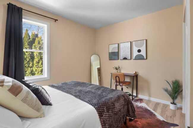 Foto del edificio - 719 E 9th Ave