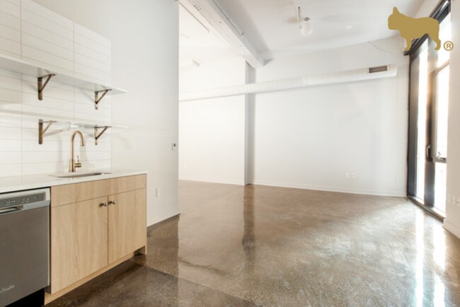 Foto del edificio - 675 N Wells St