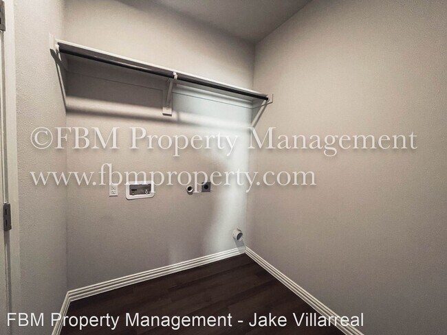 Foto del edificio - 3 br, 2 bath House - 390 S Pecan