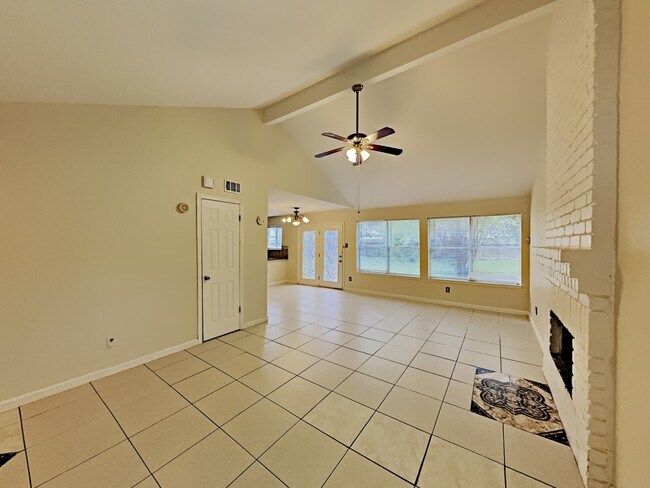 Foto del edificio - 6903 Eagle Ridge Dr